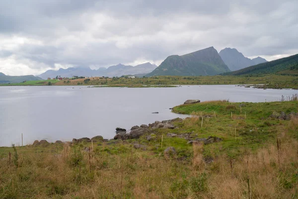 Vista Paisagem Dos Fiordes Lofoten Noruega Dia Nublado Foto Alta — Fotografia de Stock