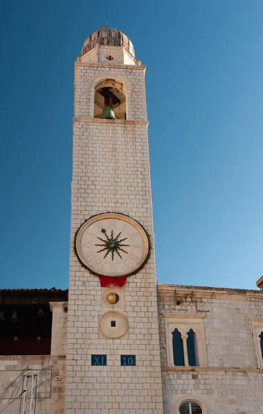 Dubrovnik ortaçağ eski şehir saati ve çan kulesi