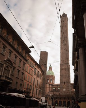 Piazza grande, citt di Bologna