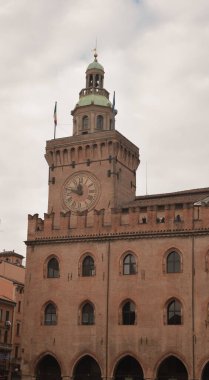 Piazza grande, citt di Bologna