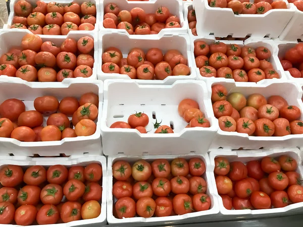 Κορμοί Κόκκινης Τομάτας Κιβώτια Χειροτεχνίας Ντομάτες Ταπετσαρία Ντομάτας — Φωτογραφία Αρχείου