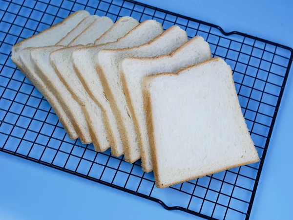 Set Van Toast Brood Pastelblauwe Achtergrond — Stockfoto