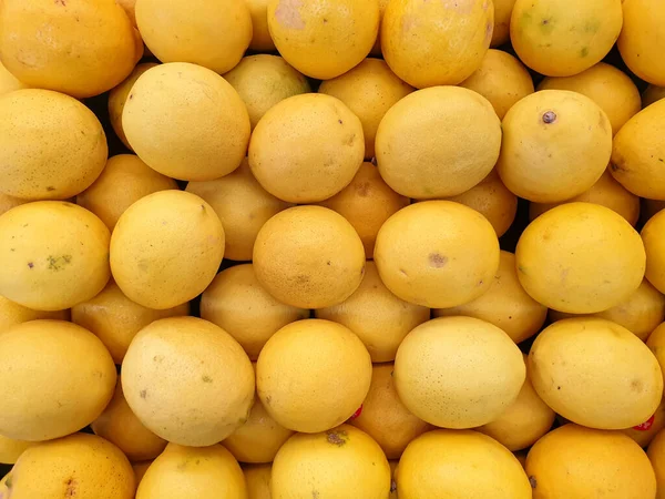 Blick Von Oben Auf Frische Zitronen Supermarktregal — Stockfoto