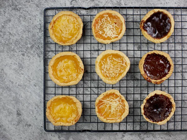 Blick Von Oben Auf Ananas Käse Und Schokolade Aromatisierte Kuchen — Stockfoto