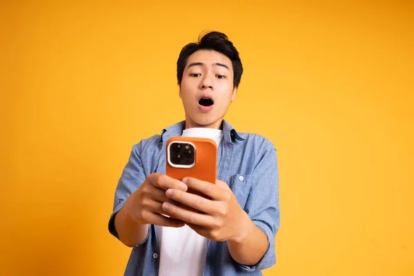 Image Asian Man Posing Yellow Background — Stock Photo, Image