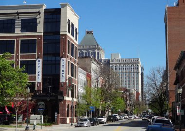 GREENSBORO, NC - Nisan 2014: Downtown (Old) Greensboro