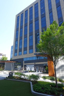 Wework Courtyard in Raleigh, North Carolina - A mixed use building - office, retail and hotel space