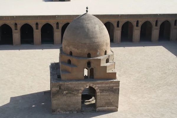 Каир Внутренний Фонтан Дворе Мечети Ибн Тулун — стоковое фото