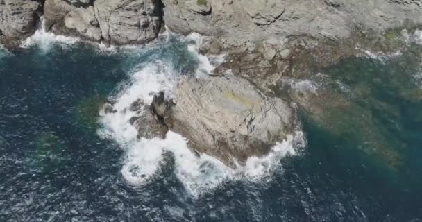 Vista aérea de Iles dHyeres, isla francesa en un día soleado y hermoso. — Vídeos de Stock