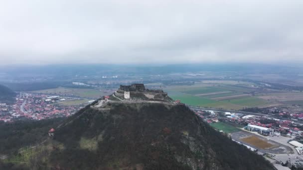 Pandangan Udara Yang Menakjubkan Dari Benteng Batu Deva Abad Pertengahan — Stok Video