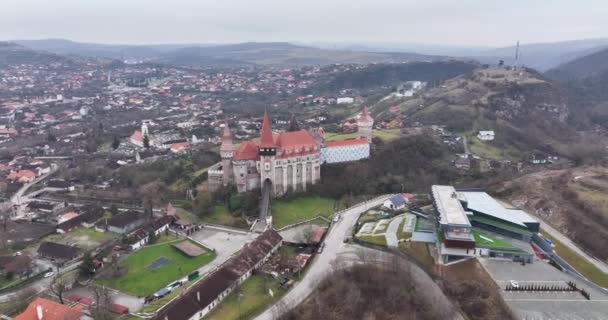 Słynna Atrakcja Gotycki Zamek Corvin Hunedoara Transylwanii Rumunia Wysokiej Jakości — Wideo stockowe