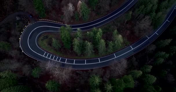 Aerial Top Drone Shot Winding Mountain Road Close Sunset Cars — Wideo stockowe