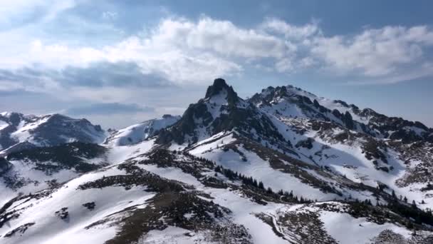Aerial Drone Footage Ciucas Mountain Summit Top Mountain Sunny Day — Stockvideo
