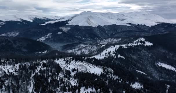 Aus Großer Höhe Märchenhafte Berglandschaft Schneebedeckt Alpinen Hochwertiges Dji Mavic — Stockvideo