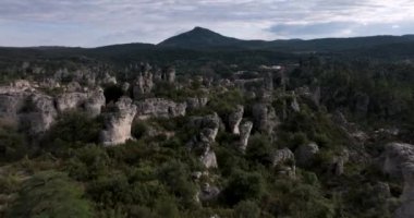 cirque de The Cirque de Moureze is located in the commune of Moureze in the department of Herault. It is close to the Lac du Salagou and the village of Villeneuvette. High quality 4k footage