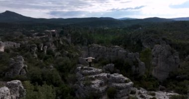 cirque de The Cirque de Moureze is located in the commune of Moureze in the department of Herault. It is close to the Lac du Salagou and the village of Villeneuvette. High quality 4k footage