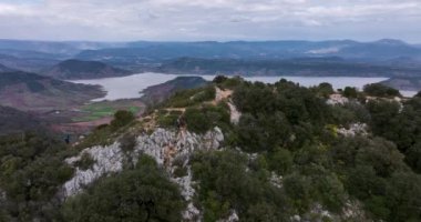 cirque de The Cirque de Moureze is located in the commune of Moureze in the department of Herault. It is close to the Lac du Salagou and the village of Villeneuvette. High quality 4k footage