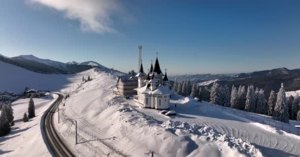 Monastery Pirslop Pass Maramuses Covered Snow Sunny Day High Quality — Wideo stockowe