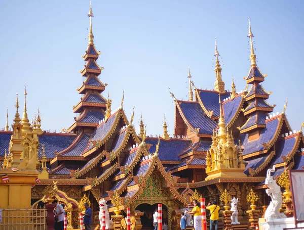 泰国庙宇中的气氛2021年2月26日 泰国苏霍泰 东沙姆 Wat Pipat Mongkol庙宇 — 图库照片