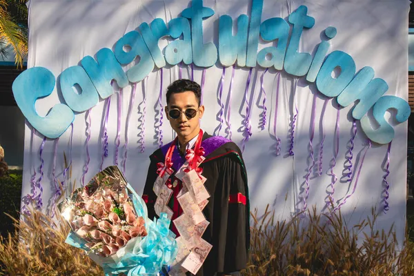 Laureato Indossava Abito Università Thailandia Laurea — Foto Stock