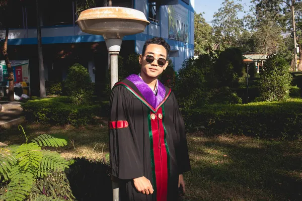 Laureato Indossava Abito Università Thailandia Laurea — Foto Stock