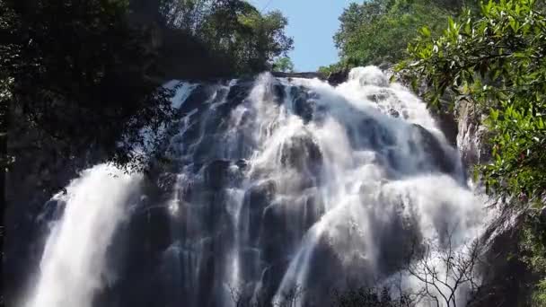 Bosque Montaña Parque Nacional Mae Wong Chong Yen Provincia Kamphaeng — Vídeo de stock