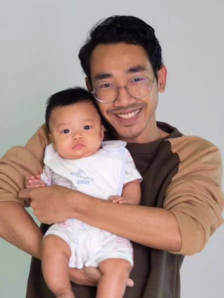 Чоловік Дитина Азіат Громадянство Тайці Щасливі — стокове фото