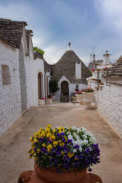 Scorci di Alberobello, citt metropolitana di Bari, Puglia