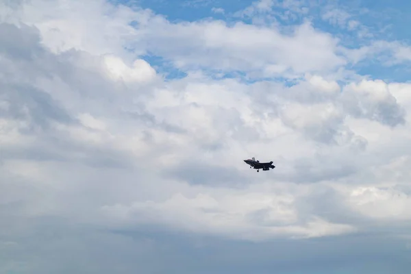 Esibizione Dei Mezzi Aerei Della Guardia Finanza Dell Aeronautica Militare — Stock Photo, Image