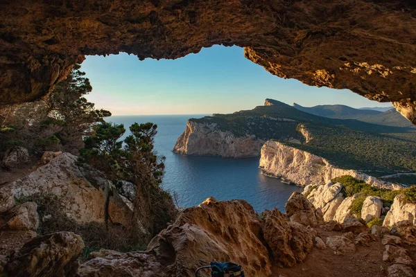 Capo Caccia dalla grotta dei vasi rotti, comune di Alghero, citt metropolitana di Sassari, Sardegna