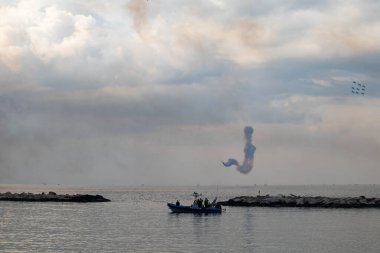 Esibizione dei mezzi della guardia di finanza e dell'aeronautica militare, citt di Bari, Puglia