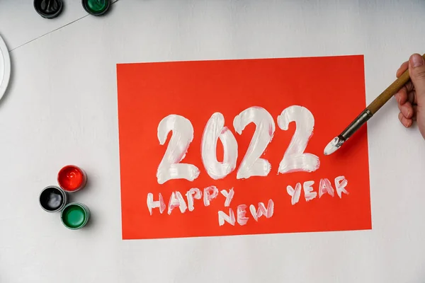 2022 ve mutlu yıllar kırmızı zemin