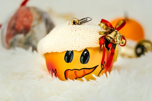 Yeni yıl ağacı için oyuncak 