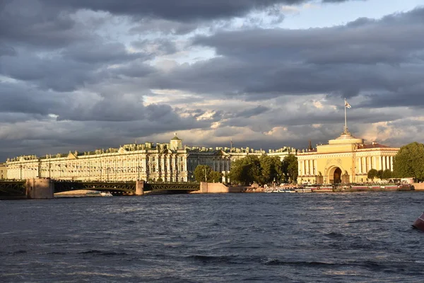 Belas Vistas São Petersburgo Tomadas Verão Tempo Ensolarado — Fotografia de Stock