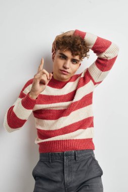 Sapık çocuk gençlik modası duyguları soyutlanmış arka plan