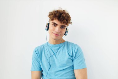 Sapık adam müzik teknolojisi eğlencesi. Yaşam tarzı değişmemiş.