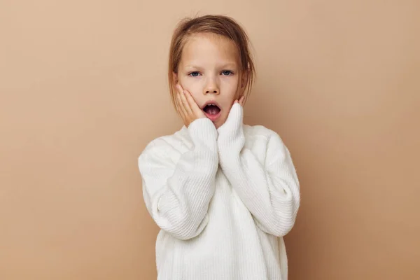 Cute girl joy posing emotions fashion childhood unaltered — Stock fotografie