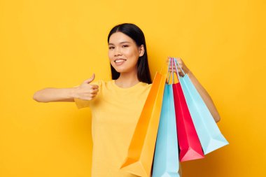 Kadın moda alışverişi, izole edilmiş arka plan, değiştirilmemiş