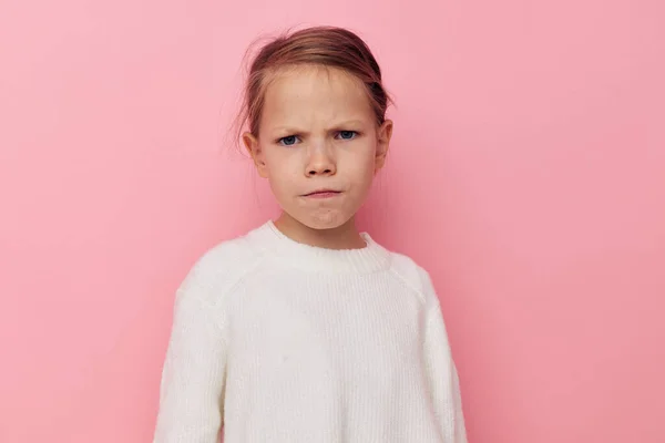 Retrato de niña sonriente feliz gesto manos emociones mueca infancia inalterada — Foto de Stock