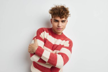 Tuhaf adam el hareketi. İzole edilmiş eğlenceli bir geçmiş.