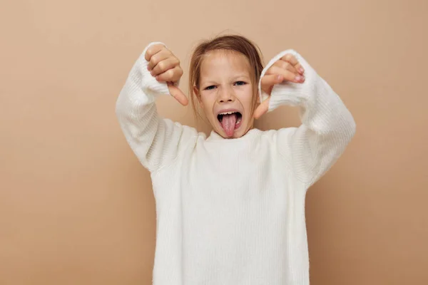Holčička děti styl emoce zábava dětství beze změny — Stock fotografie