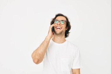 İnsan telefonu iletişimi el hareketi izole edilmiş arkaplan