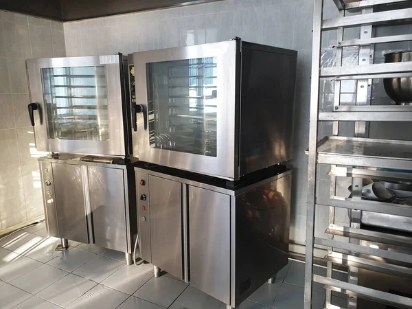 Un pişirme atölyesi için üretim atölyesi un ve şekerleme ürünleri ile profesyonel ekipman hamur karıştırma masaları fırın karıştırma masaları ile profesyonel ekipman hamur karıştırma tabakları