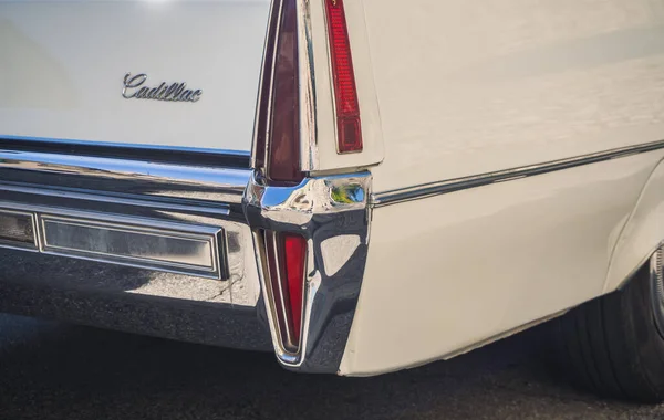 Loriol Sur Drome Ranska Syyskuuta 2022 Lähikuva Valkoisen Vintage Cadillac — kuvapankkivalokuva