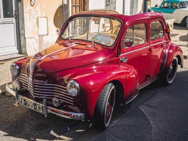 Loriol Sur Drome Frankrijk September 2022 Vintage Rood Cabriolet Renault — Stockfoto