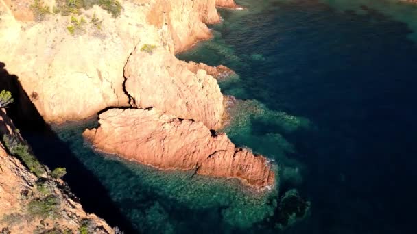 Sea Waves Crashing Rocks Coast Mediterranean Sea Cannes Saint Raphael — Stock Video