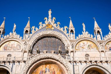 Venedik 'teki Basilica di San Marco' nun güzel detayları.