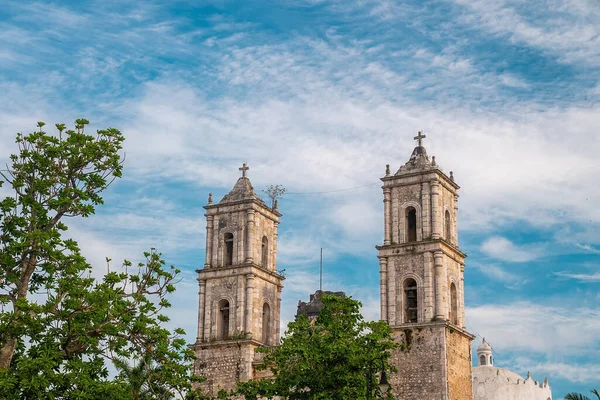 Fasad Historiska Katedralen San Servacio Valladolild Mot Molnig Himmel Forntida — Stockfoto