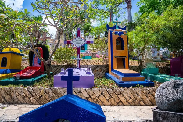 Cancun Mexico Mei 2021 Kleurrijke Katholieke Begraafplaats Xcaret Ecotoerisme Park — Stockfoto