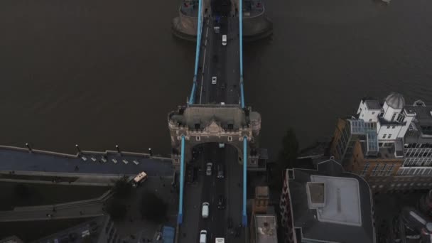 美丽的塔桥和伦敦的天际线的空中景观 — 图库视频影像